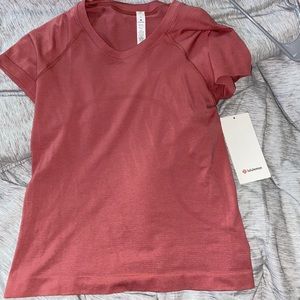 womens lululemon swiftly top